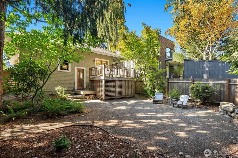 Property photo for 1418 33rd Avenue, Seattle photo 24