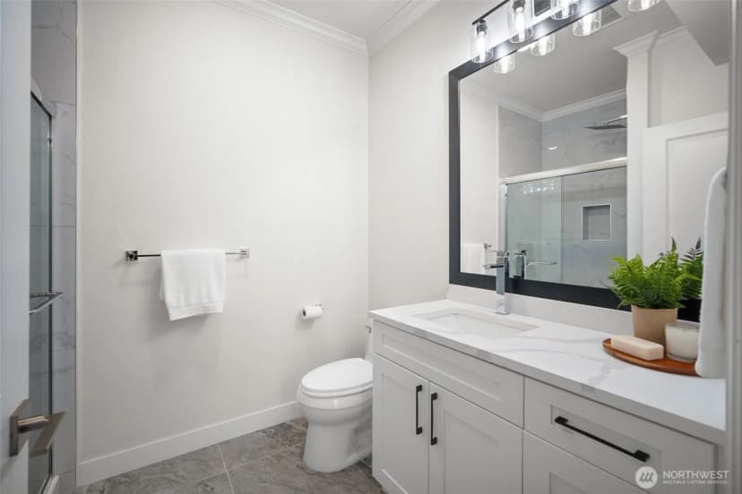 Property photo for 2612 Birch Street, Bellingham photo 30