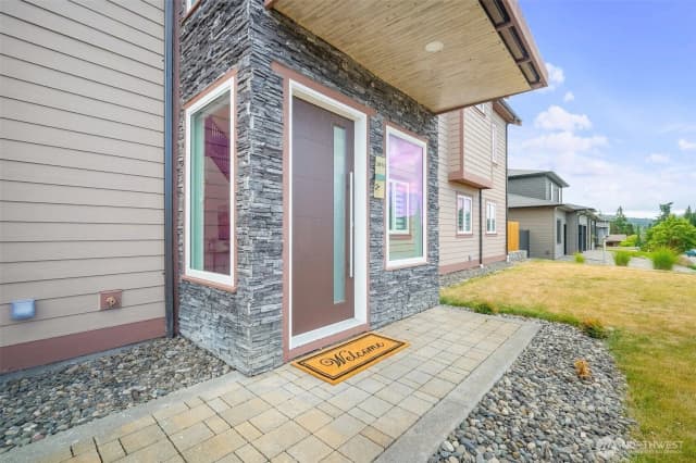 Property photo for 2612 Birch Street, Bellingham photo 3