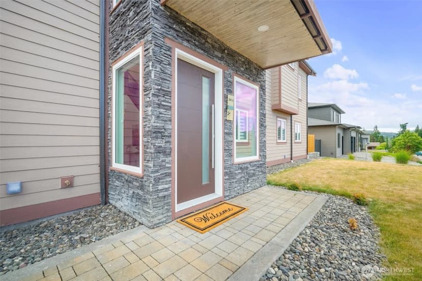 Property photo for 2612 Birch Street, Bellingham photo 3