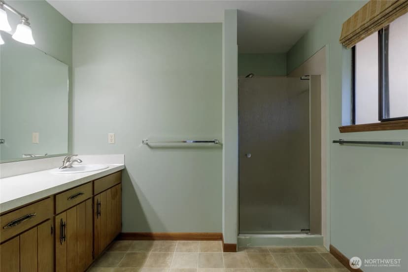 Property photo for 31 Ne Tremont Drive, College Place photo 13