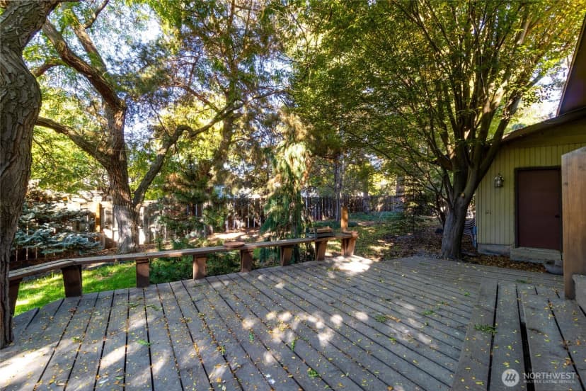 Property photo for 31 Ne Tremont Drive, College Place photo 30