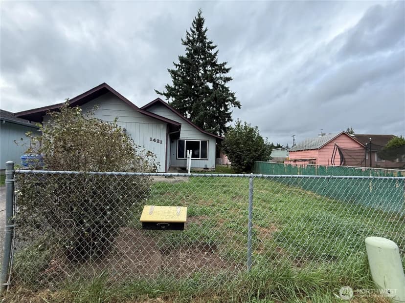 Property photo for 1421 Bowmont Avenue, Kelso
