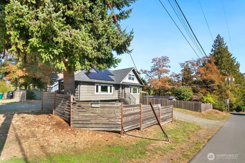 Property photo for 11056 11th Avenue Sw, Seattle photo 35