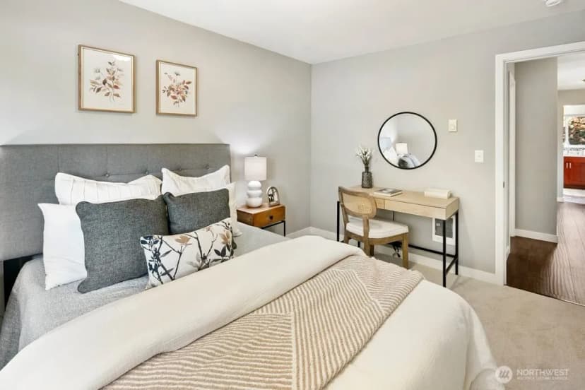 Property photo for 11056 11th Avenue Sw, Seattle photo 10