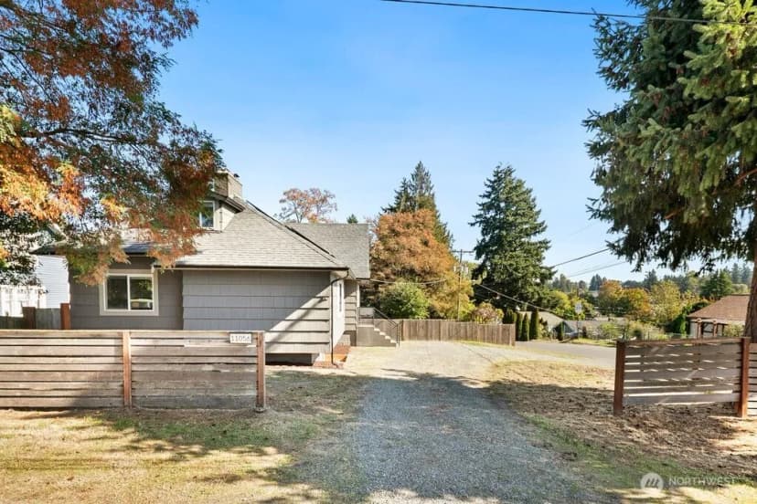 Property photo for 11056 11th Avenue Sw, Seattle photo 36