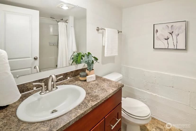 Property photo for 11056 11th Avenue Sw, Seattle photo 27