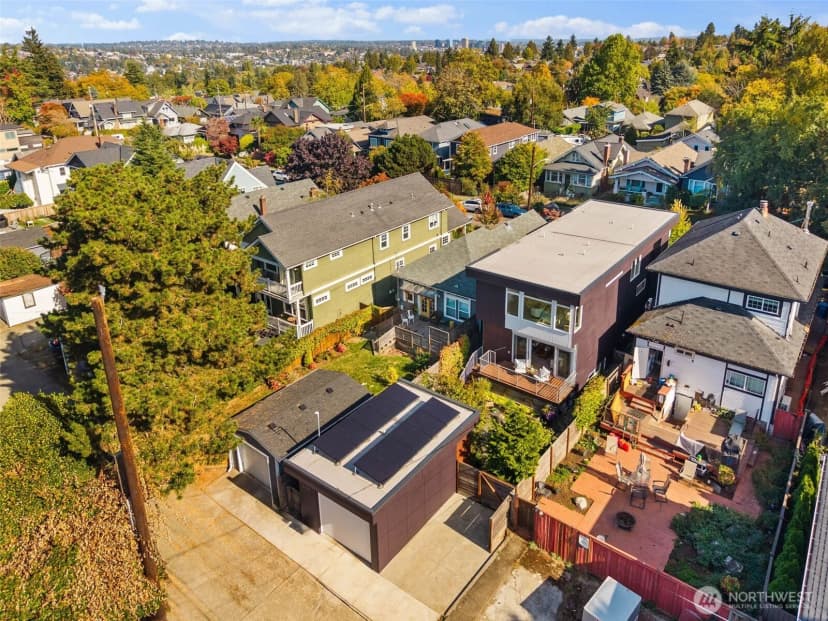 Property photo for 2117 5th Ave W, Seattle photo 36
