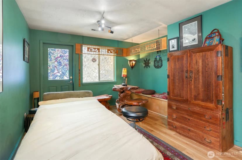 Property photo for 16720 North Park Avenue N, Shoreline photo 20