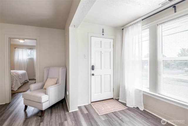 Property photo for 4020 S Asotin Street, Tacoma photo 3