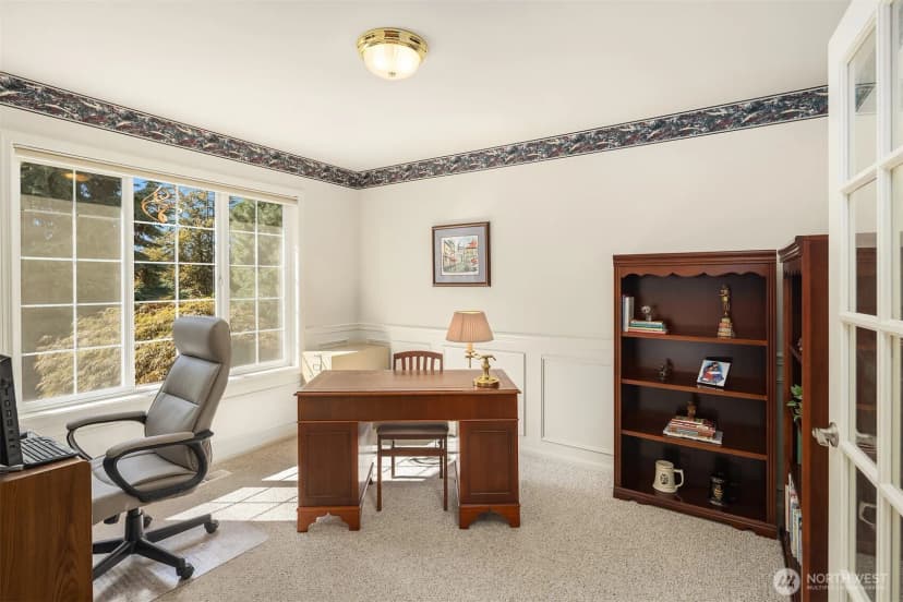Property photo for 9920 197 Court Ne, Redmond photo 6
