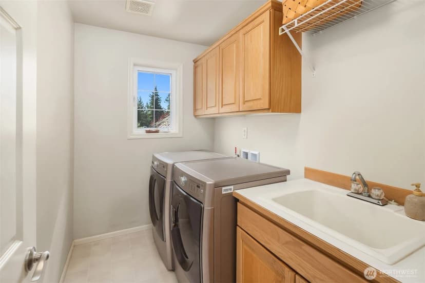 Property photo for 9920 197 Court Ne, Redmond photo 8