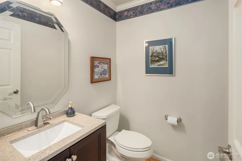 Property photo for 9920 197 Court Ne, Redmond photo 7