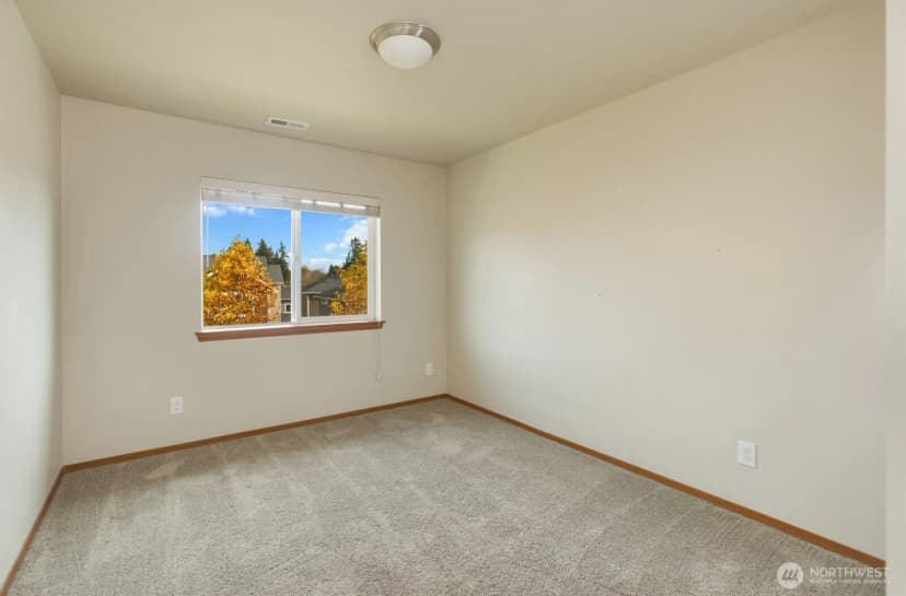Property photo for 2383 Yulan Walk, Bremerton photo 31
