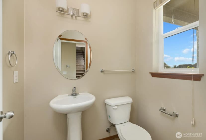 Property photo for 2383 Yulan Walk, Bremerton photo 9