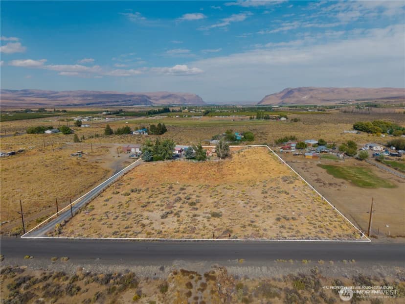 Property photo for 20842 Rd 24.7 Sw, Mattawa photo 2