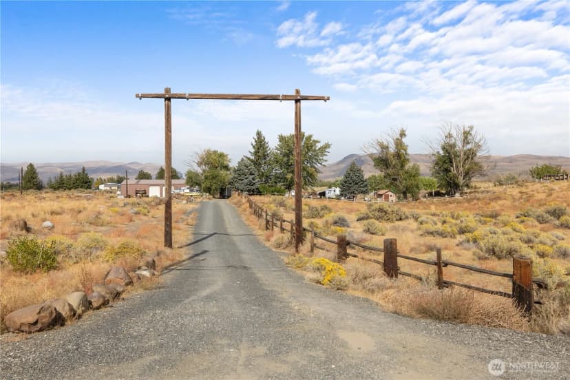 Property photo for 20842 Rd 24.7 Sw, Mattawa photo 3