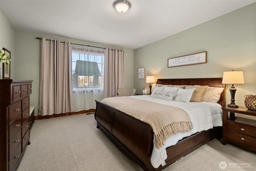 Property photo for 10516 40th Avenue E, Tacoma photo 15