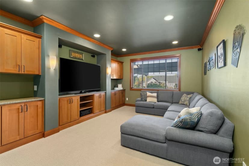 Property photo for 10516 40th Avenue E, Tacoma photo 18
