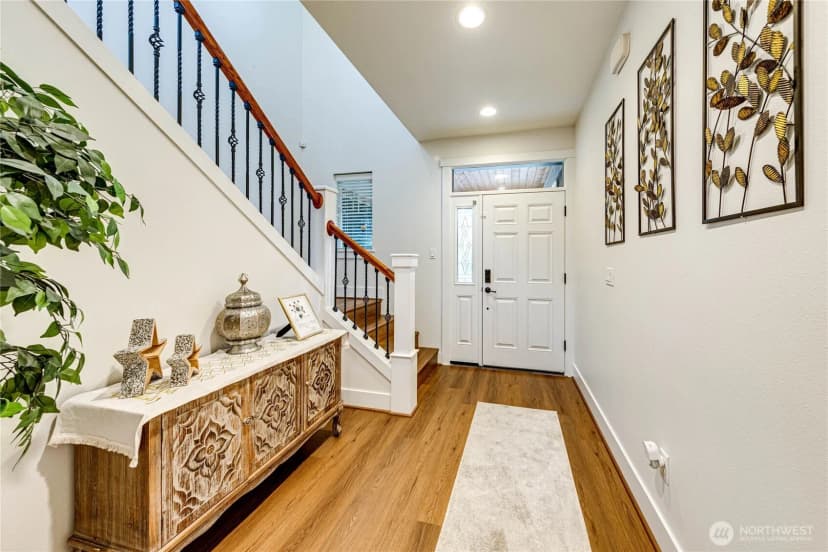Property photo for 4766 Arbors Circle, Mukilteo photo 3