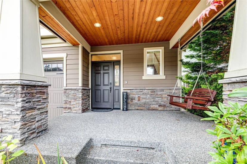 Property photo for 4766 Arbors Circle, Mukilteo photo 2