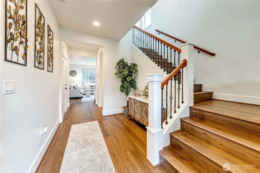 Property photo for 4766 Arbors Circle, Mukilteo photo 4