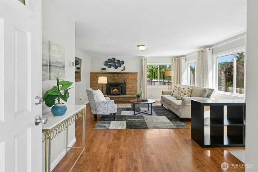 Property photo for 21614 Se May Valley Rd, Issaquah photo 6