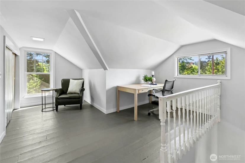 Property photo for 21614 Se May Valley Rd, Issaquah photo 18