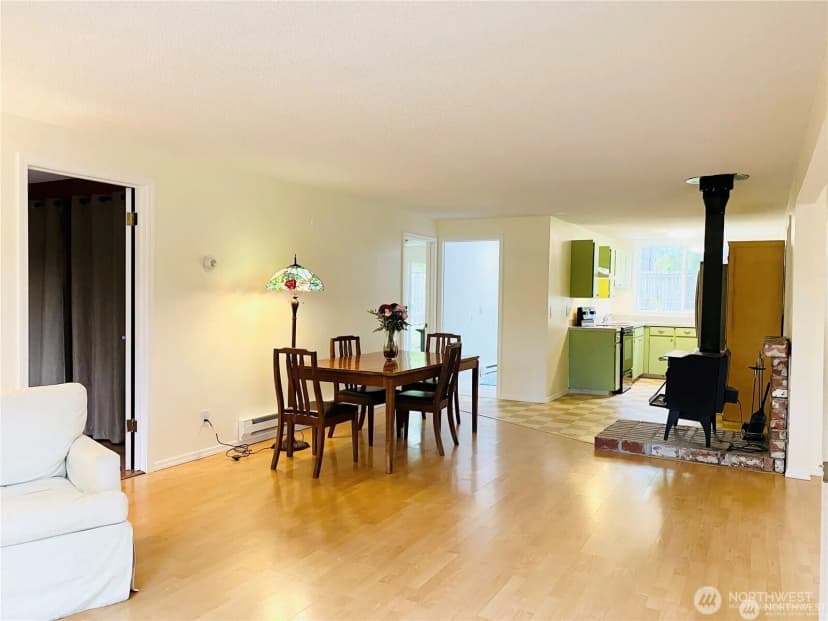 Property photo for 21614 Se May Valley Rd, Issaquah photo 28