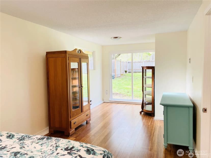 Property photo for 21614 Se May Valley Rd, Issaquah photo 32