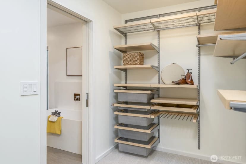 Property photo for 1516 Madrona Drive, Seattle photo 15