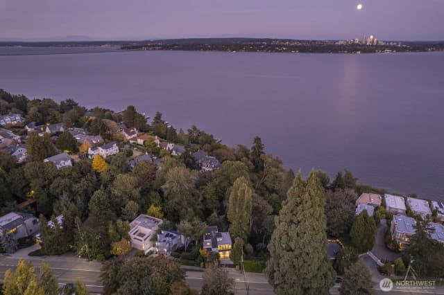 Property photo for 1516 Madrona Drive, Seattle photo 5