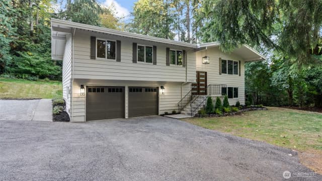 Property photo for 17525 164th Avenue Ne, Woodinville photo 4