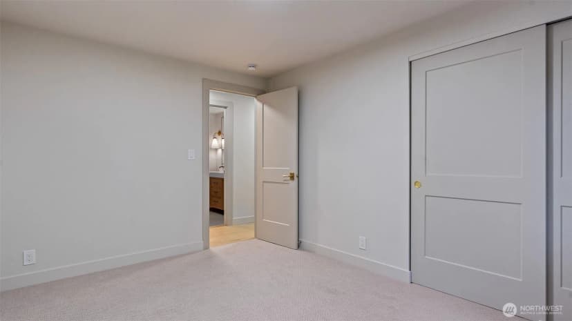Property photo for 17525 164th Avenue Ne, Woodinville photo 27