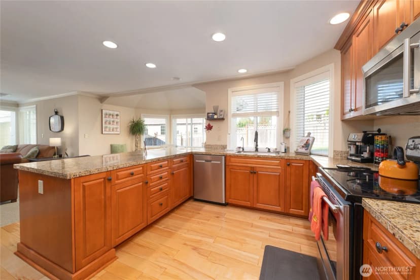Property photo for 420 Sw 185th Place, Normandy Park photo 6