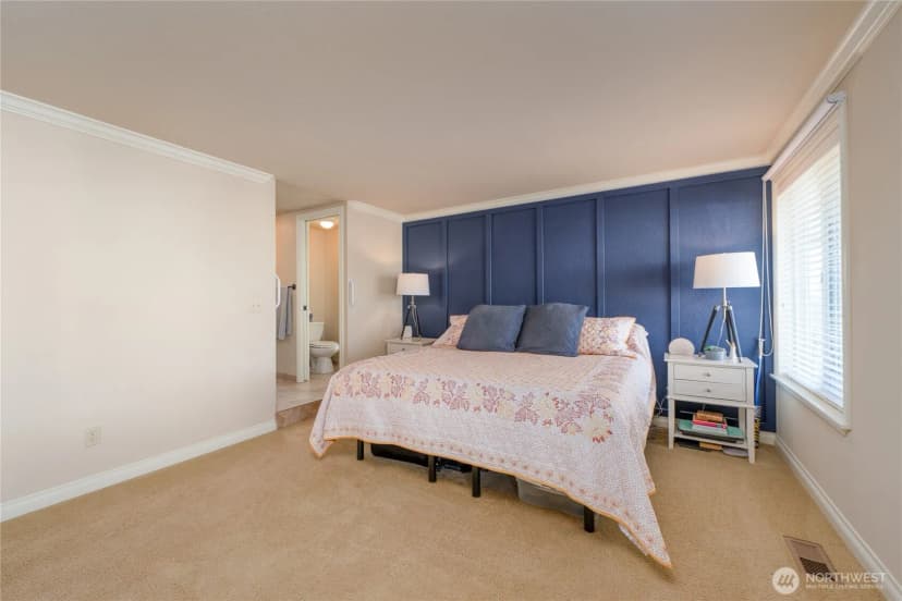 Property photo for 420 Sw 185th Place, Normandy Park photo 18