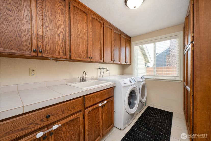 Property photo for 420 Sw 185th Place, Normandy Park photo 12