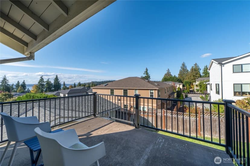 Property photo for 420 Sw 185th Place, Normandy Park photo 16
