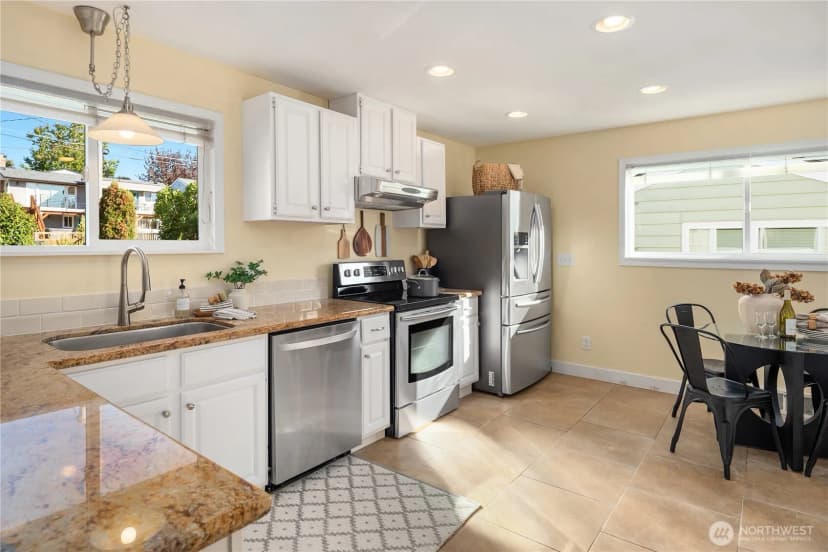 Property photo for 5942 46th Avenue Sw, Seattle photo 11