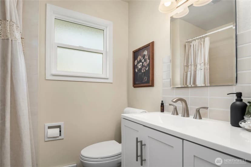 Property photo for 5942 46th Avenue Sw, Seattle photo 14