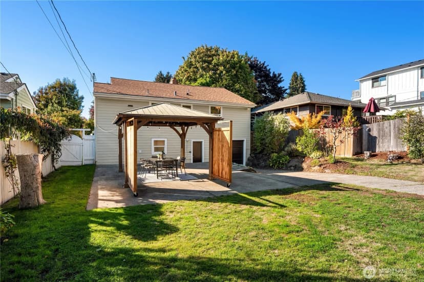 Property photo for 5942 46th Avenue Sw, Seattle photo 24