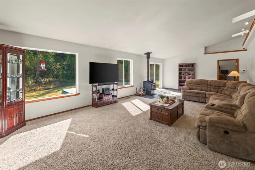 Property photo for 36003 36th Avenue E, Eatonville photo 13