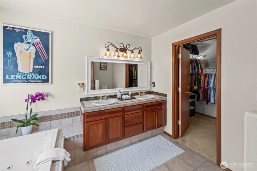 Property photo for 36003 36th Avenue E, Eatonville photo 19