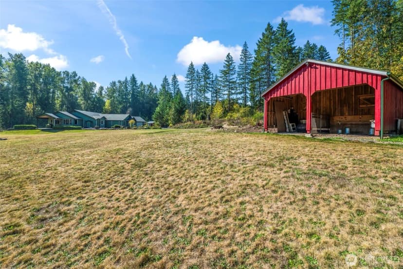 Property photo for 36003 36th Avenue E, Eatonville photo 37