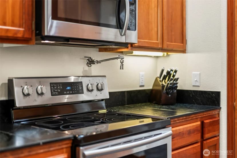 Property photo for 36003 36th Avenue E, Eatonville photo 8
