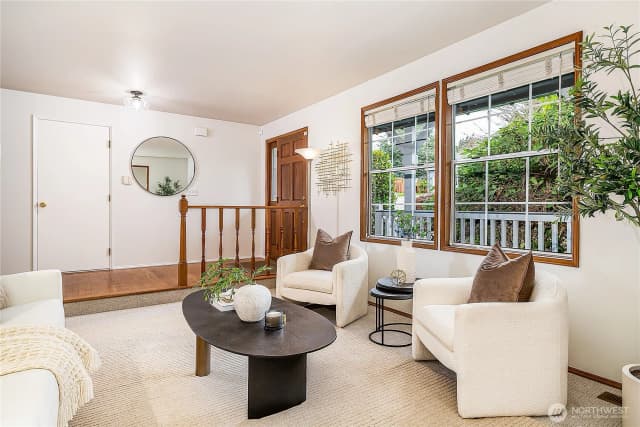 Property photo for 1809 136th Place Se, Bellevue photo 3