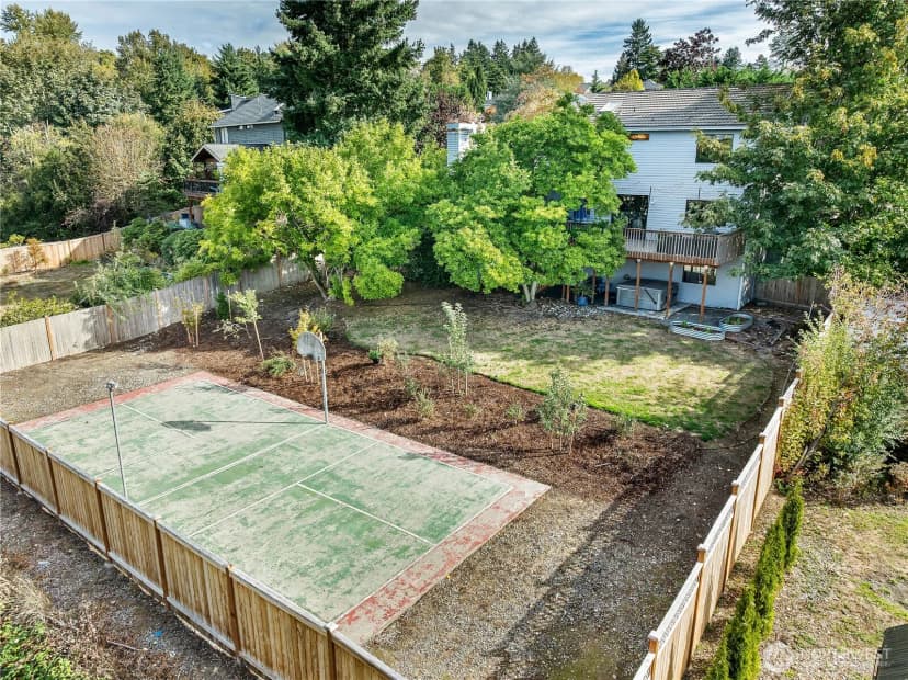 Property photo for 1809 136th Place Se, Bellevue photo 27