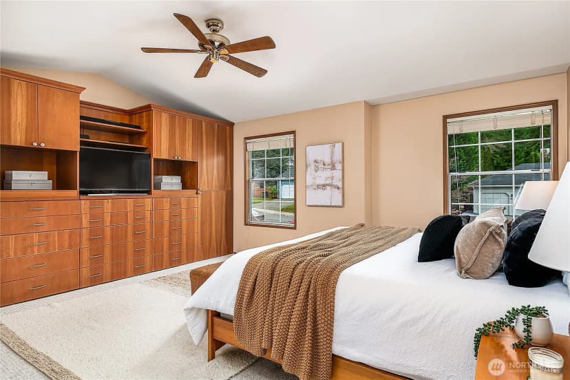 Property photo for 1809 136th Place Se, Bellevue photo 14