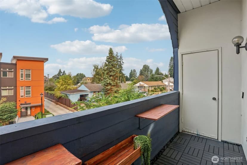 Property photo for 1100 Harrington Ave Ne #306, Renton photo 15
