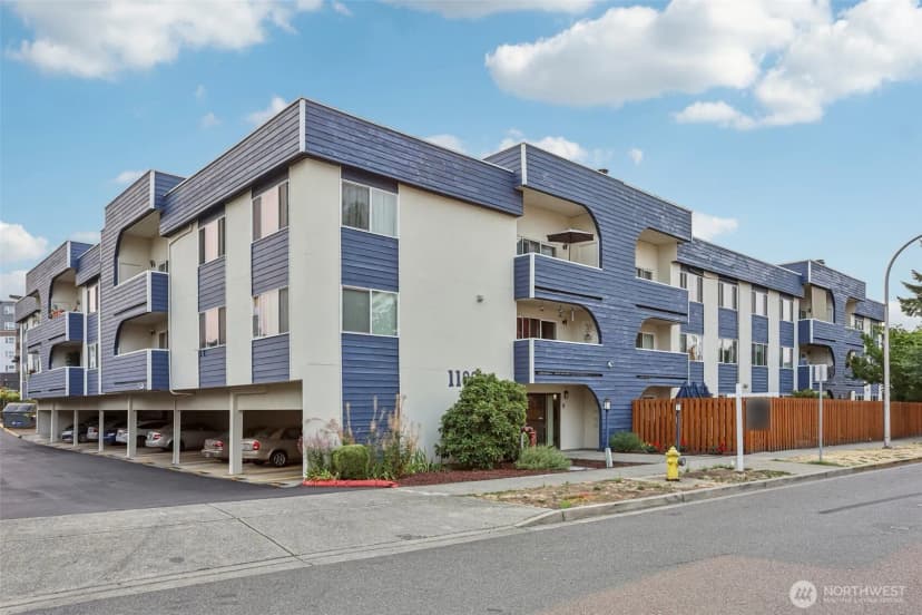Property photo for 1100 Harrington Ave Ne #306, Renton photo 18